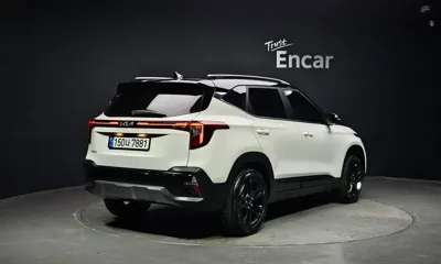 Kia Seltos 2023, 25977 км, за 16783.78 USD