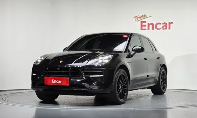 Porsche Macan · 2020 год