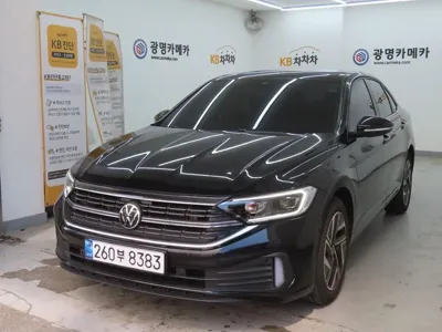 Volkswagen Jetta 2023, 20630 км, за 17517.2 USD