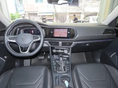 Volkswagen Jetta 2023, 20630 км, за 17517.2 USD - фото 7