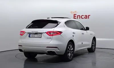 Maserati Levante 2017, 117167 км, за 18063.58 USD