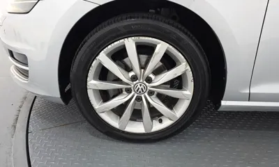 Volkswagen Golf 2014, 110740 км, за 5054.48 USD
