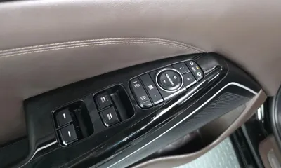 Kia K7 2019, 80833 км, за 11189.18 USD - фото 29