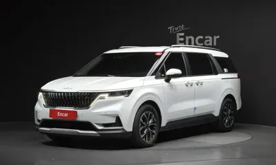 Kia Canival · 2023 год