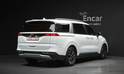 Kia Canival 2023, 181754 км, за 11842.37 USD