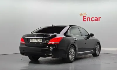 Hyundai Equus 2014, 114977 км, за 5946.48 USD