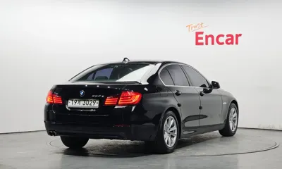 BMW 5-Series 2012, 204035 км, за 3216.49 USD