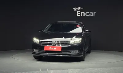 Volkswagen Passat 2018, 109183 км, за 5552.62 USD