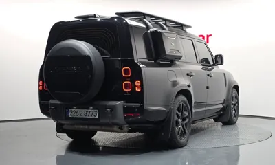 Land Rover Defender 2025, 17733 км, за 68268.35 USD