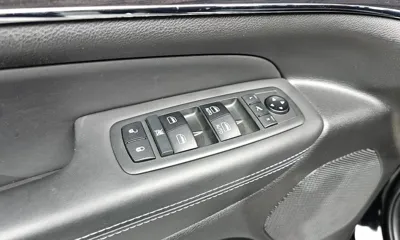 Jeep Cherokee 2019, 71180 км, за 12052.12 USD - фото 28