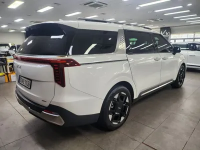 Kia Canival 2024, 49385 км, за 29349.57 USD