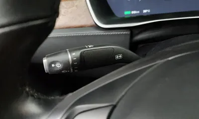Tesla Model S 2020, 100892 км, за 32493.11 USD - фото 32