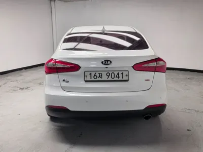 Kia K3 2013, 124900 км, за 3445.36 USD