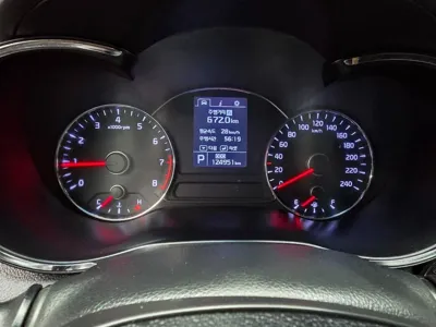 Kia K3 2013, 124900 км, за 3445.36 USD