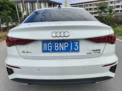 Audi A3 2022, 50000 км, за 12542.53 USD