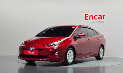 Toyota Prius · 2017 год