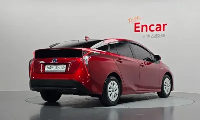 Toyota Prius 2017, 122354 км, за 6301.69 USD