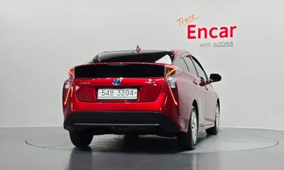 Toyota Prius 2017, 122354 км, за 6301.69 USD