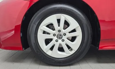 Toyota Prius 2017, 122354 км, за 6301.69 USD