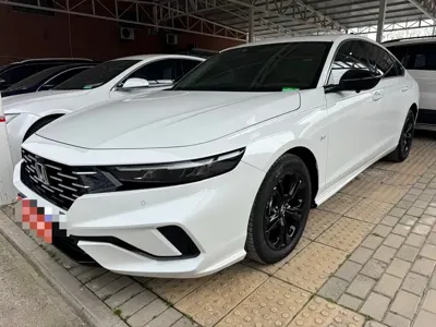 Honda Accord · 2025 год