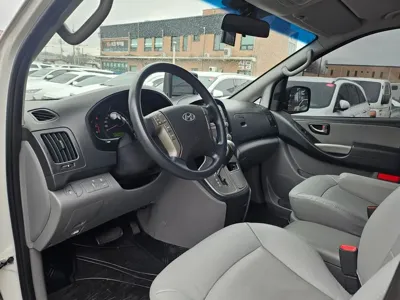 Hyundai Starex 2016, 54400 км, за 8325.07 USD - фото 8