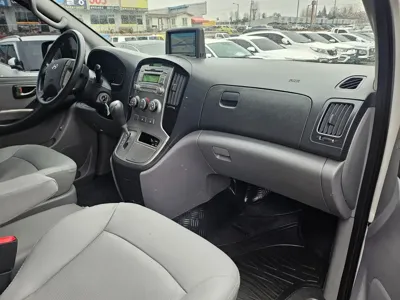 Hyundai Starex 2016, 54400 км, за 8325.07 USD - фото 18