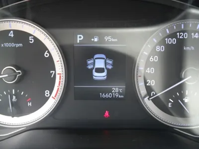 Hyundai Grandeur 2017, 166019 км, за 6367.34 USD - фото 18
