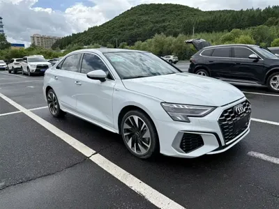 Audi A3 2023, 28000 км, за 22859.99 USD
