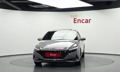 Hyundai Avante 2023, 34972 км, за 64705.95 USD