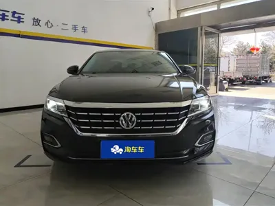 Volkswagen Passat 2020, 72200 км, за 13522.4 USD