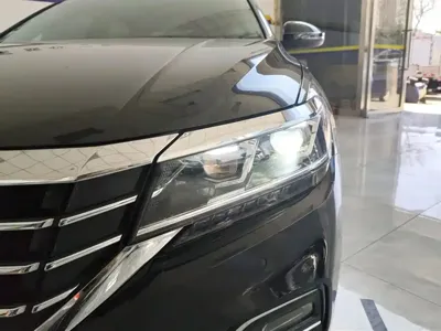 Volkswagen Passat 2020, 72200 км, за 13522.4 USD