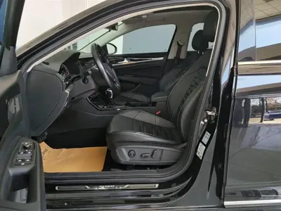 Volkswagen Passat 2020, 72200 км, за 13522.4 USD - фото 9