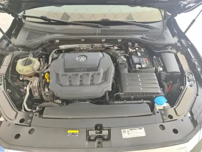 Volkswagen Passat 2020, 72200 км, за 13522.4 USD - фото 10