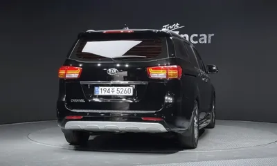 Kia Canival 2017, 135904 км, за 8801.89 USD