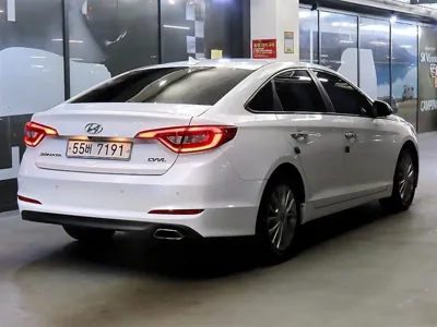 Hyundai Sonata 2015, 59036 км, за 6236.05 USD