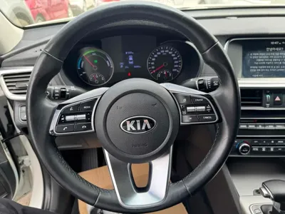 Kia K5 2020, 56955 км, за 11254.24 USD - фото 9