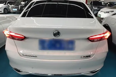 Buick Verano 2023, 5700 км, за 12129 USD