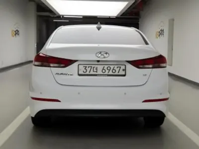 Hyundai Avante 2018, 132293 км, за 149.84 USD