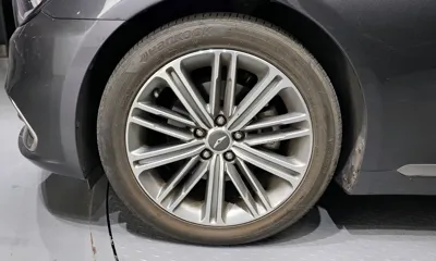 Genesis G80 2018, 113537 км, за 9130.32 USD