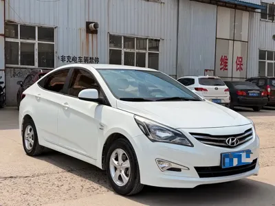 Hyundai Verna 2016, 79000 км, за 2714.44 USD