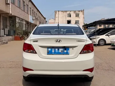 Hyundai Verna 2016, 79000 км, за 2714.44 USD