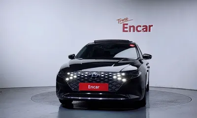 Hyundai Grandeur 2022, 72988 км, за 15731.65 USD
