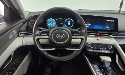 Hyundai Avante 2023, 41008 км, за 16856.17 USD - фото 13