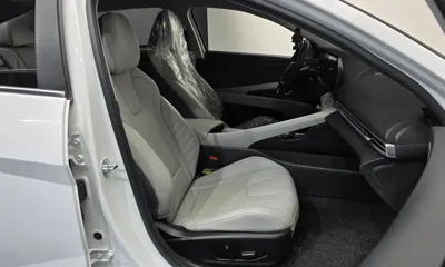 Hyundai Avante 2023, 41008 км, за 16856.17 USD - фото 26