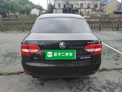 Skoda Superb 2015, 135000 км, за 3840.42 USD - фото 6