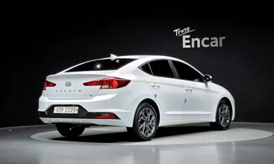 Hyundai Avante 2019, 120212 км, за 6892.48 USD