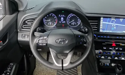 Hyundai Avante 2019, 120212 км, за 6892.48 USD - фото 13
