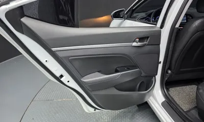 Hyundai Avante 2019, 120212 км, за 6892.48 USD - фото 25