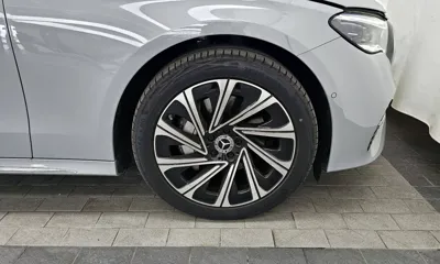 Mercedes-Benz E-Class 2025, 1211 км, за 58758.87 USD - фото 21