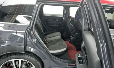 MINI Clubman 2021, 52400 км, за 17406.72 USD - фото 12
